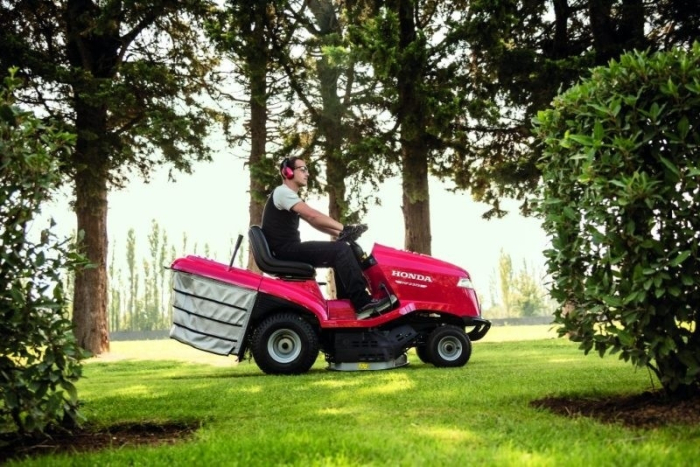 Tractoraș gazon HF2317 K3 HME [3]