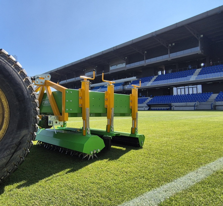 Aerare, scarificare, întreținere gazon - MULTYSPEED – Aerator multifuncțional pentru terenuri sportive