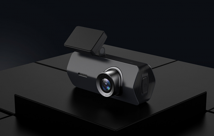 Cameră auto Hikvision K2 Full HD 1080p, unghi diagonal 122°, Wi‑Fi integrat, suport card SD până la 128 GB [4]