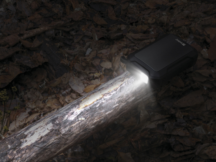Powerbank Sandberg 10000 mAh cu Încălzitor de Mâini, Lanternă și IPX2 [5]