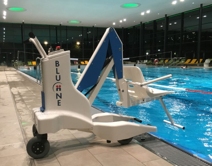 Elevator piscina pentru persoane cu dizabilitati Bluone [3]