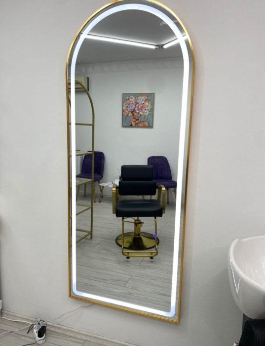Set complet mobilier coafor cu 2 posturi de lucru – negru cu auriu, cu scafa frizerie, scaune coafor si oglinzi [2]