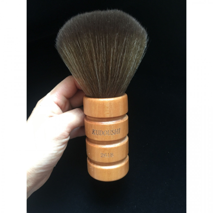 Set frizerie barber shop Supreme cu foarfeca de tuns Henbor pulverizator Whisky pelerina cu dungi [5]