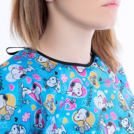 Coafor si Frizerie - Pelerina tuns copii, albastra, imprimeu catei snoopy, PEL35