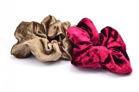 Coafor si Frizerie - Set 2 elastice mari scrunchies pentru par din catifea bordo si nude ES2