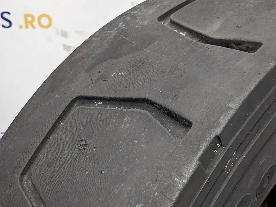 Anvelopa 10.00/R20 Continental (cod B100673I) [3]