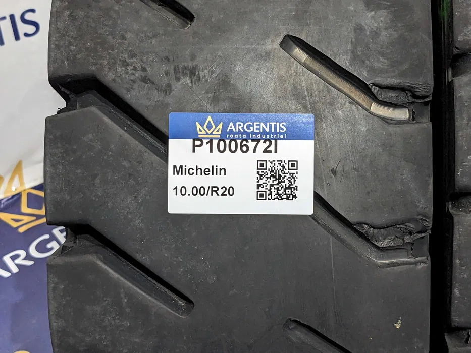 Pereche 2 anvelope 10.00/R20 Michelin (cod P100672I) [4]