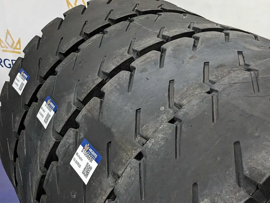Set 4 anvelope 10.00/R20 Michelin (cod S100669I) [3]