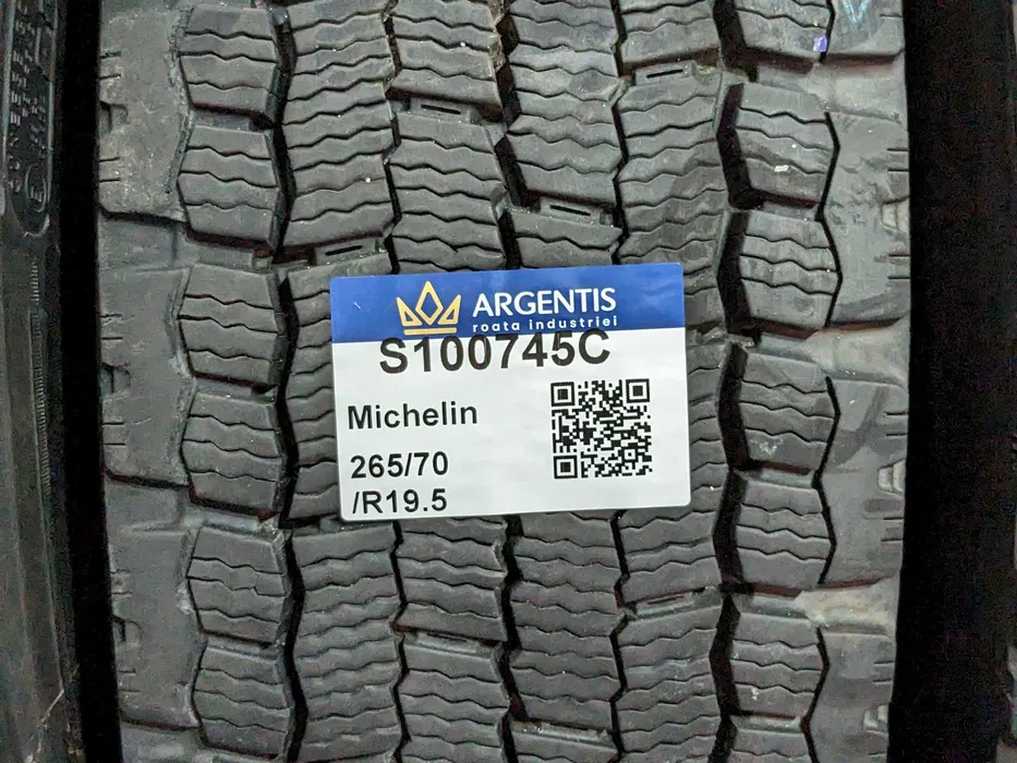 Set 4 anvelope 265/70/R19.5 Michelin (cod S100745C) [4]