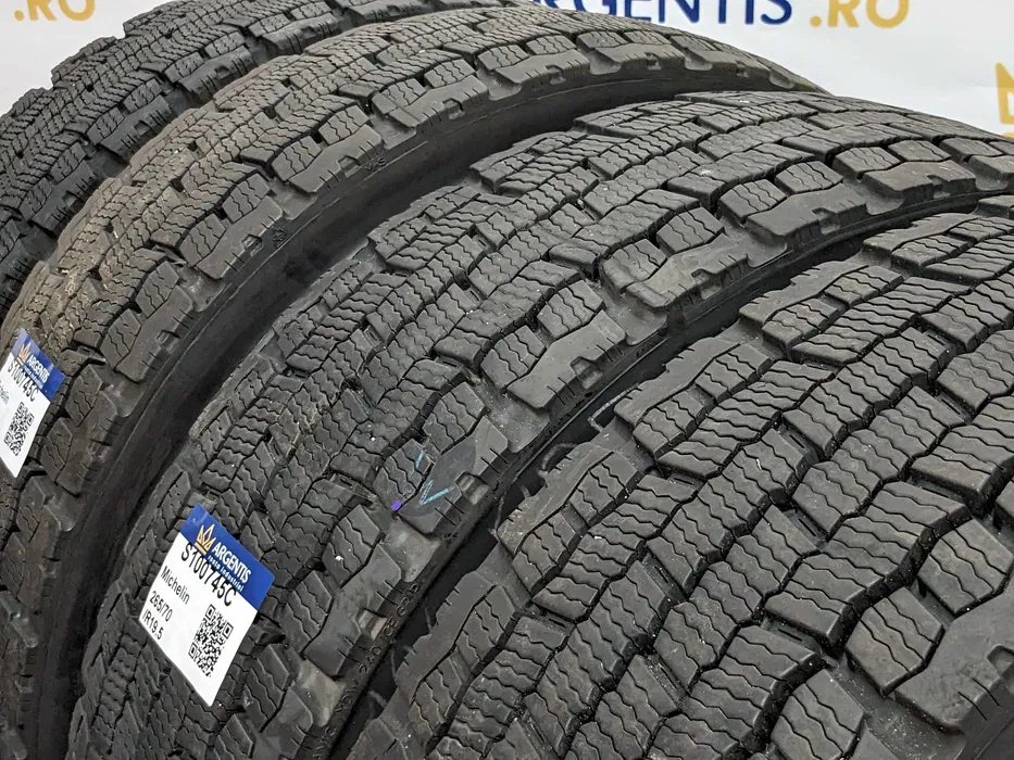 Set 4 anvelope 265/70/R19.5 Michelin (cod S100745C) [3]