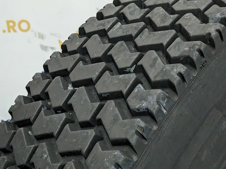 Anvelopa 10.00/R20 Michelin (cod B100683I) [2]