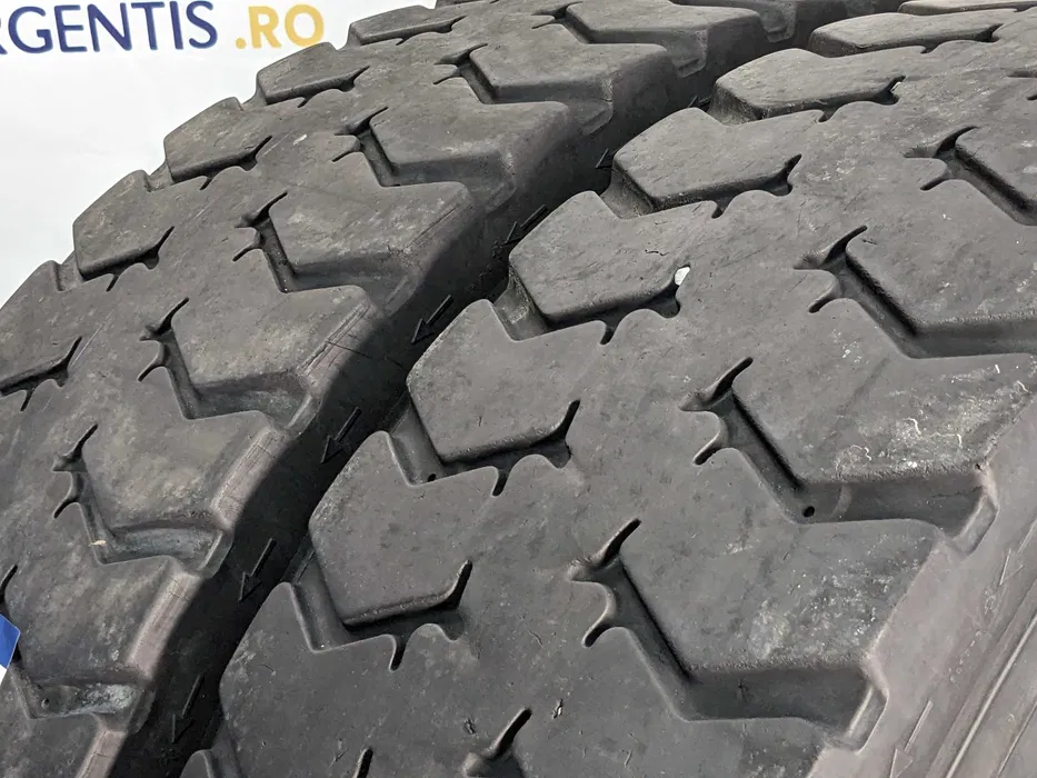 Pereche 2 anvelope 13R22.5 Michelin (cod P101156C) [2]