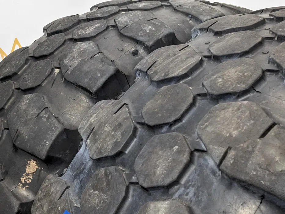 Pereche 2 anvelope 17.5/R24 (460/70/R24) Michelin (cod P100516I) [2]