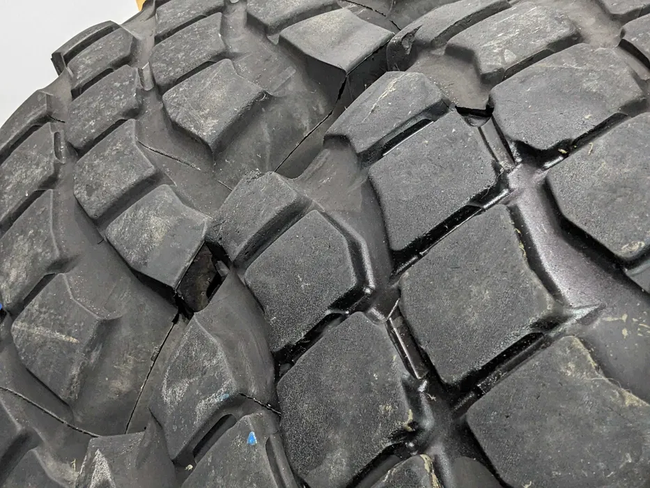 Pereche 2 anvelope 475/80/r20 Pirelli (cod P100486I) [2]