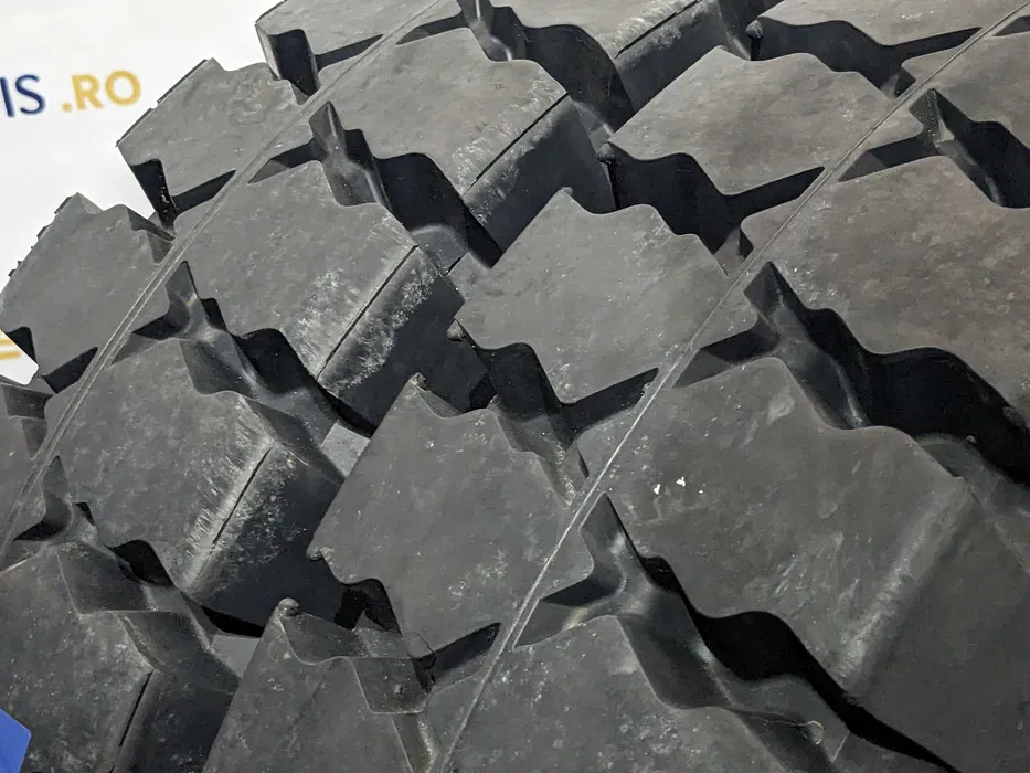 Pereche 2 anvelope 8.25-15 Continental (cod P101314I) [2]