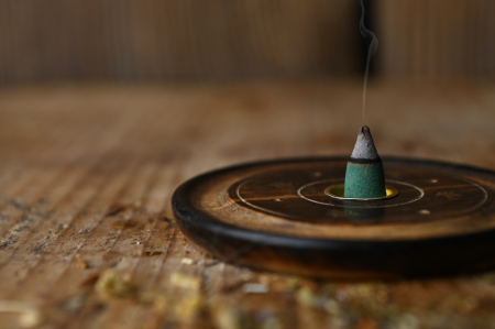 conuri parfumate Ariel purificare ambientala [1]