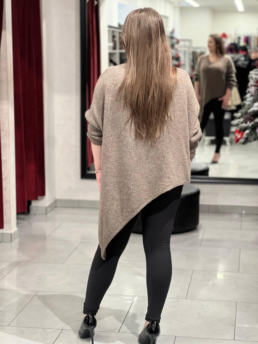 Pulover grej asimetric cu colț [3]