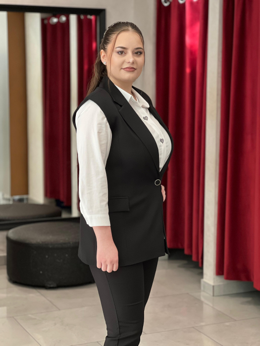 Vesta neagra cu nasture mod.24 [2]