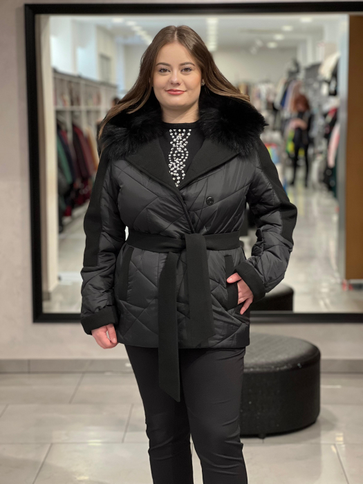 Scurta neagră Sarita damă [4]