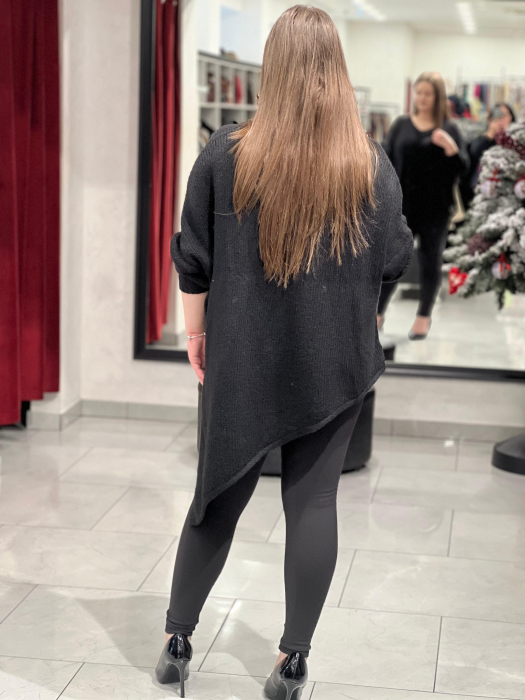 Pulover negru asimetric cu colț [6]