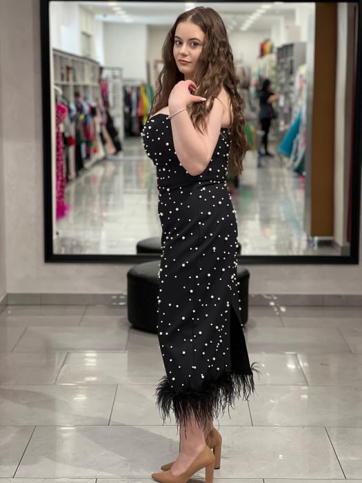 Rochie neagra midi cu perle si pene [2]
