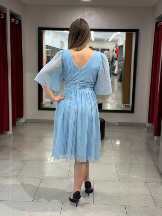 Rochie baby blue sidefat cu decor de floare [5]