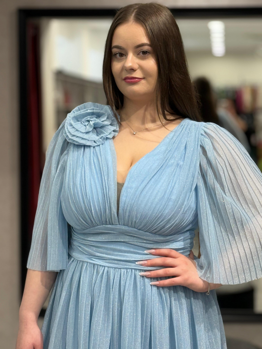 Rochie baby blue sidefat cu decor de floare [2]