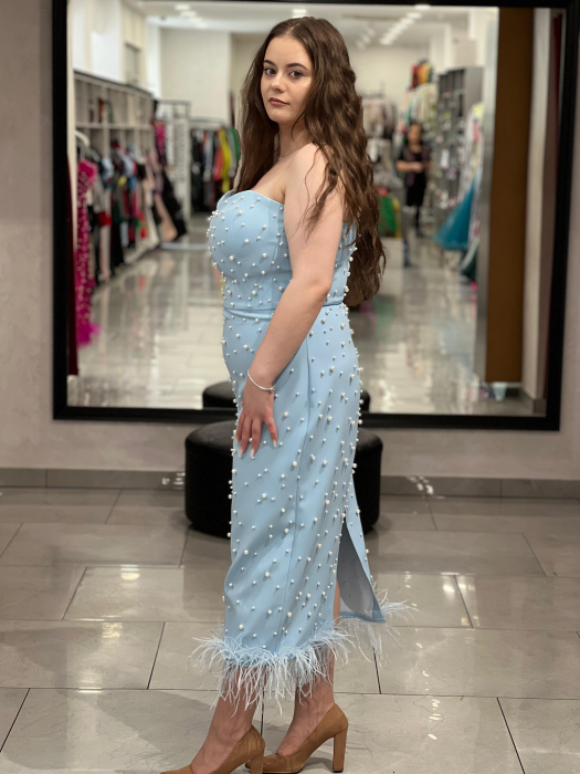 Rochie baby blue midi cu perle si pene [3]