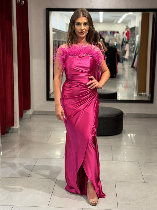 Rochie lunga roz lurex si pene [2]