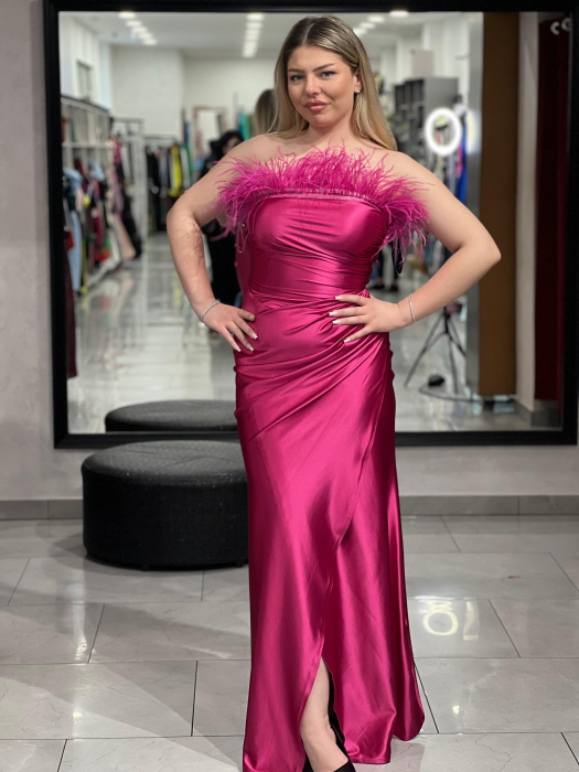 Rochie lunga roz lurex si pene [4]