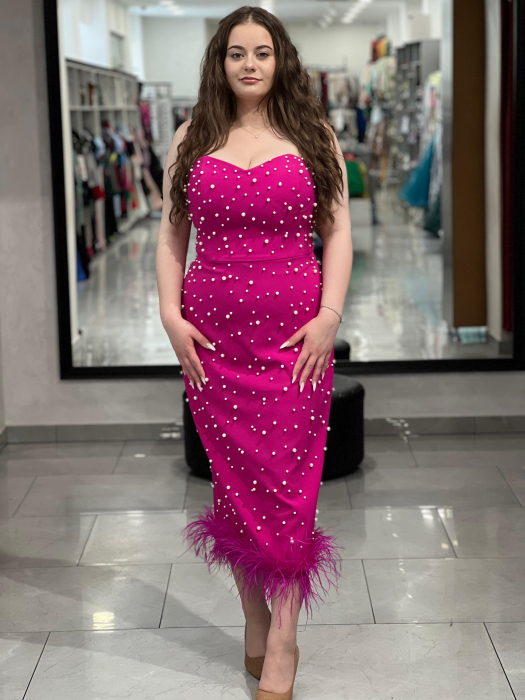 Rochie fuxia midi cu perle si pene [1]