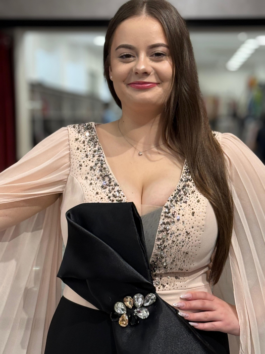 Rochie mulata in doua culori cu maneca deosebita [4]