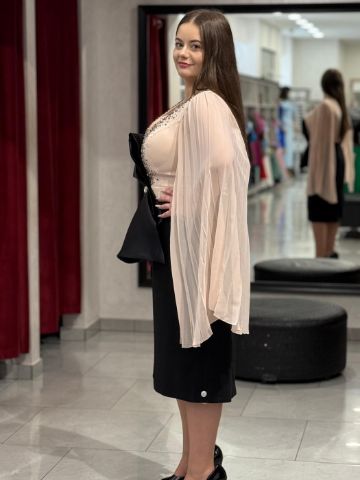 Rochie mulata in doua culori cu maneca deosebita [5]