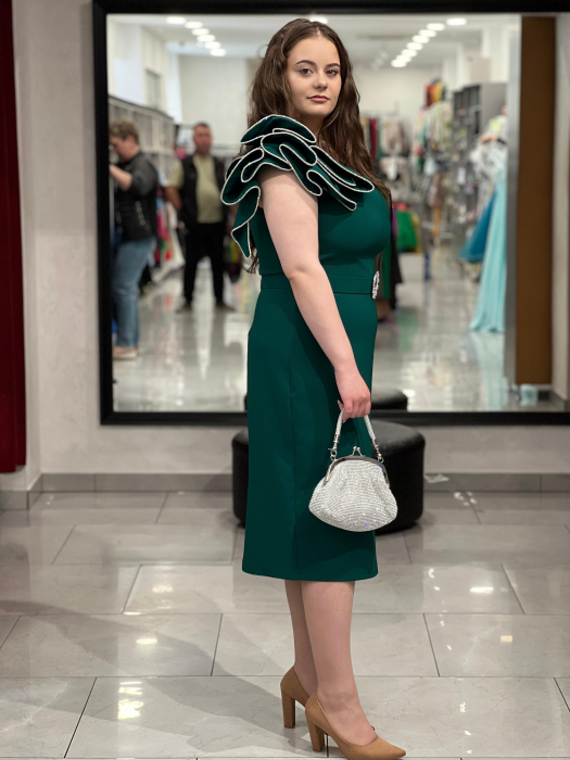 Rochie verde cu decor pe umar [2]