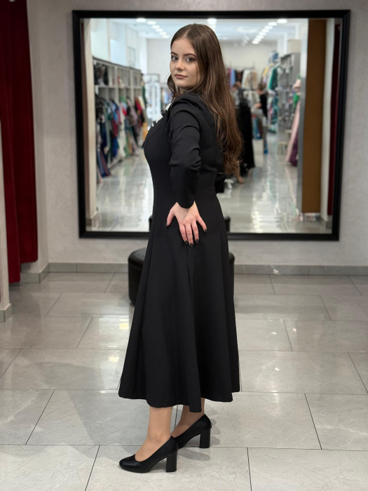 Rochie neagra cu esarfa [2]