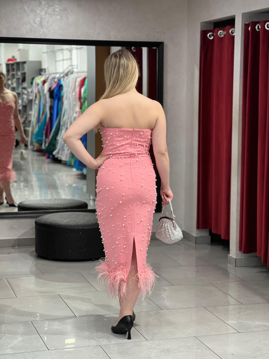 Rochie roz midi cu perle si pene [5]