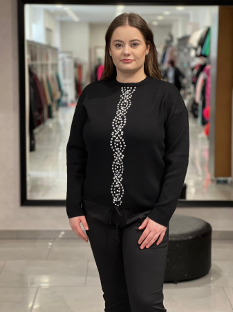 Marimi mari - Bluză damă neagră cu broderie