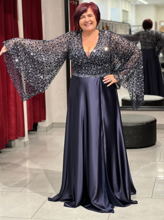 Rochie satinată cu maneci deosebite 9048