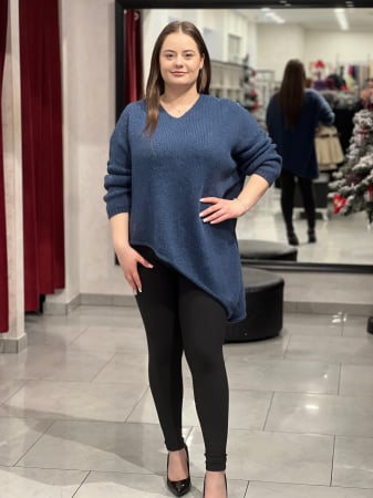 Imbracaminte femei - Pulover bleumarin asimetric cu colț