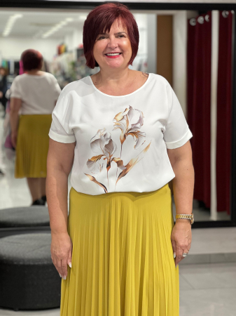 Bluza alba cu flori camel 14700