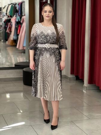 Rochii de zi - Rochie cu pliuri si dungi