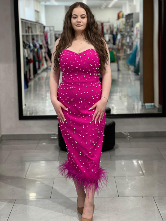 Rochii de seara - Rochie fuxia midi cu perle si pene