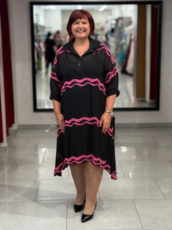 Rochii de zi - Rochie neagra cu dantela fucsia mod. 8936