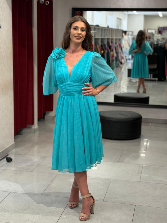 Rochii de seara scurte - Rochie turcoaz sidefat cu decor de floare