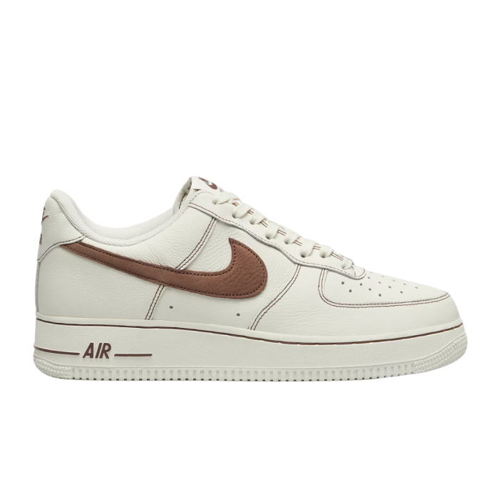 AIR FORCE 1 `07 LV8 ESS+ HQ2037-101 [1]