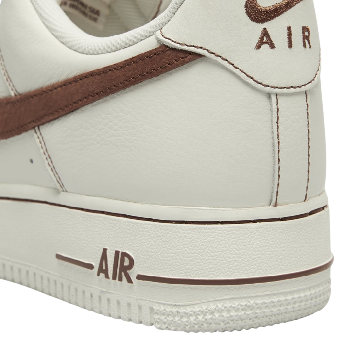 AIR FORCE 1 `07 LV8 ESS+ HQ2037-101 [7]