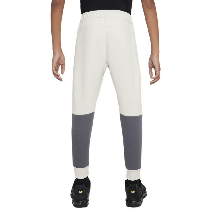 Nike Tech Fleece Pant [2]