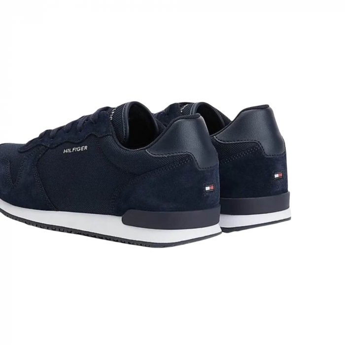 ICONIC MATERIAL MIX RUNNER [5]