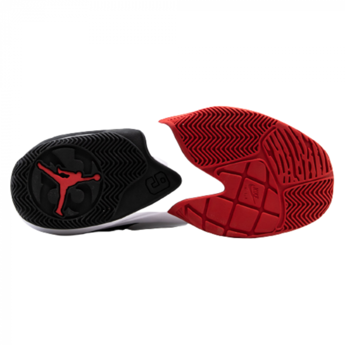 JORDAN MAX AURA 3 [2]