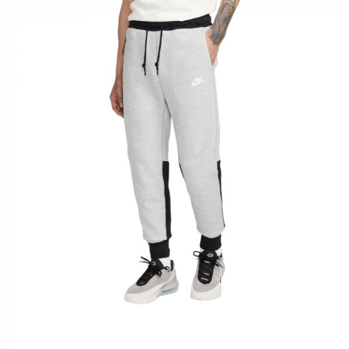 M Pantaloni Nike Tech Fleece JGGR